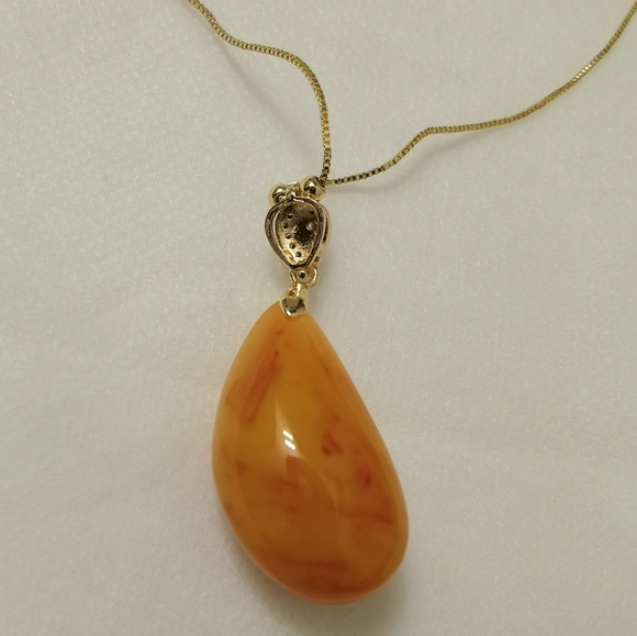 Amber pendant with adjustable necklace. - Picture 3 of 5